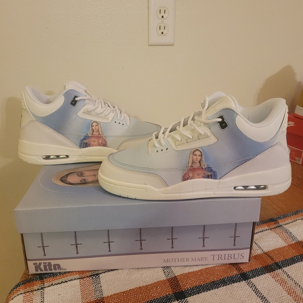 Kito Wares Mother Mary Size 10